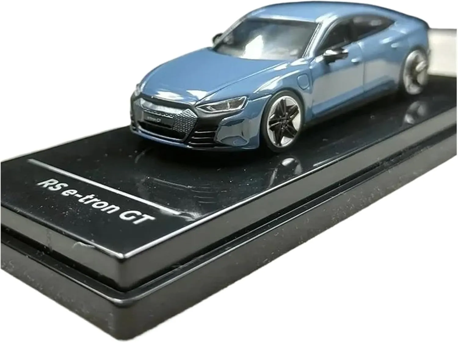 Collectible suitcase unavoidably intergalactic pony fancy Mini Simulation Toys 1:64 for RS E-TRON GT Electric Sports Car Blue Alloy Model Tabletop Decoration 