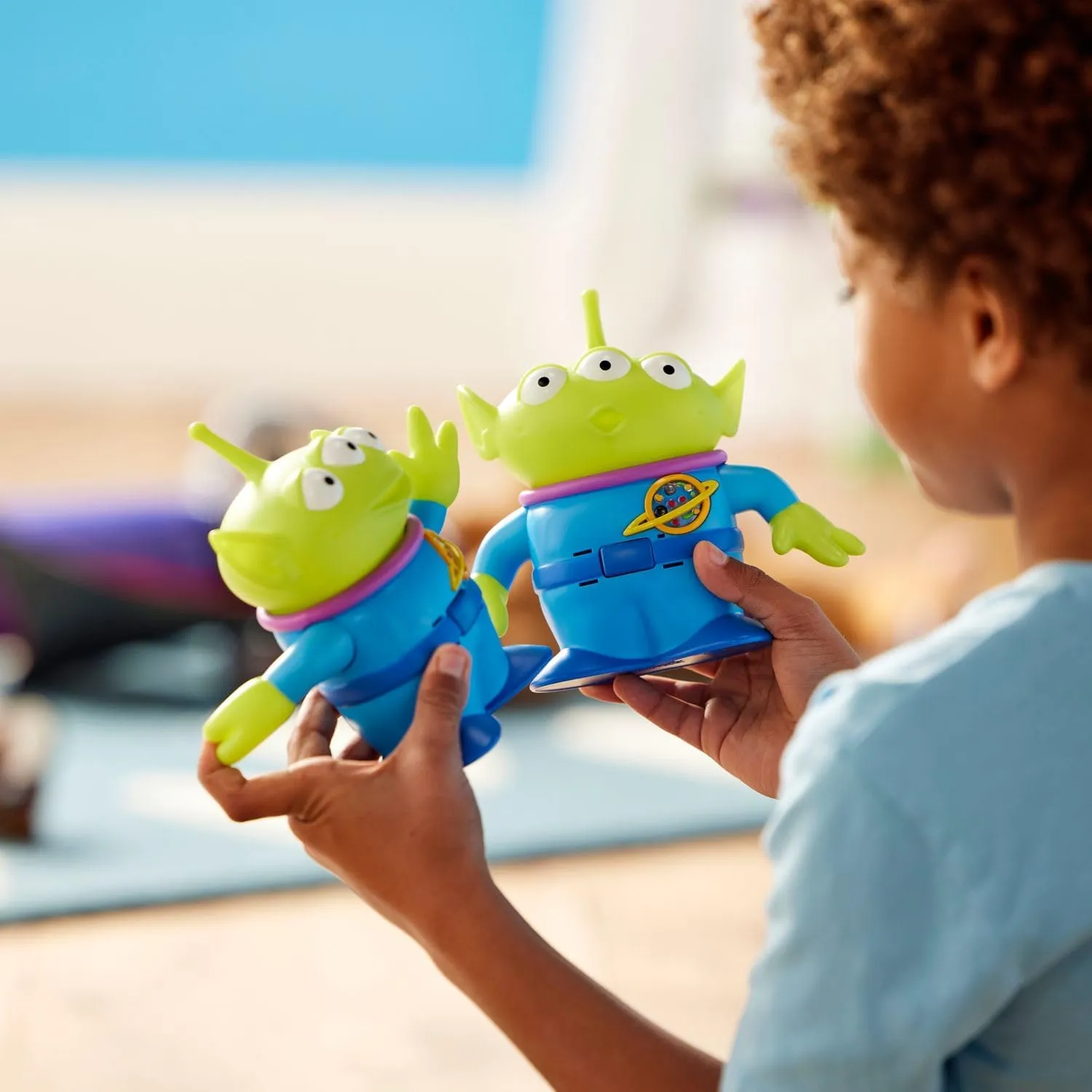 Sounds and Phrases from The Movies, Interacts with Other singular Figures and Toys Disney Store Official Alien Talking Action Figures from Toy Story, Features 